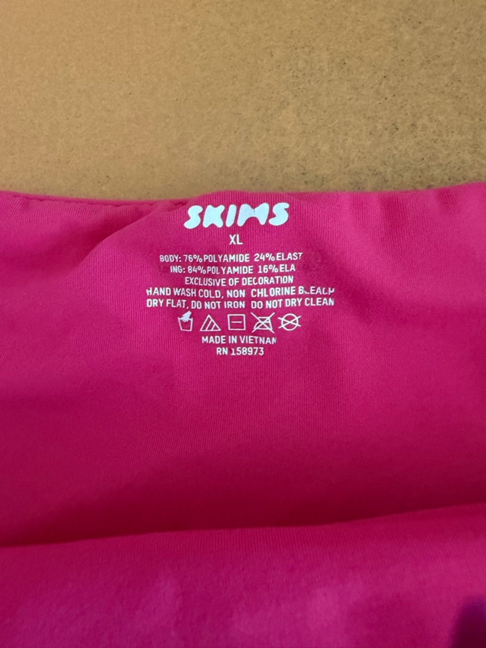 SKIMS Hot Pink Strapless Bandeau Top - Picture 2 of 3